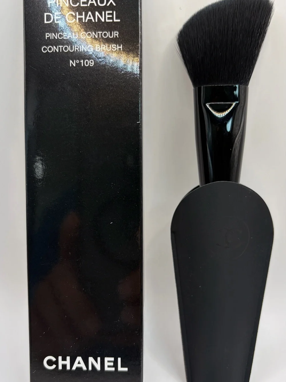 CHANEL Black Powder/Blush Makeup Brush with Protective Sleeve